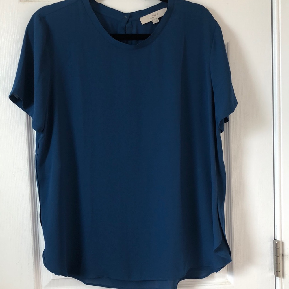 Shirt tail hem top/tee